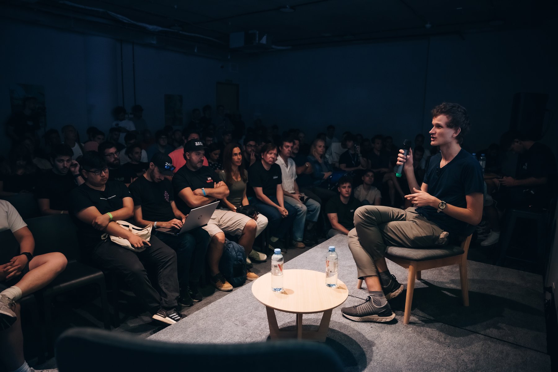 Vitalik Buterin at a talk during Aleph de Verano